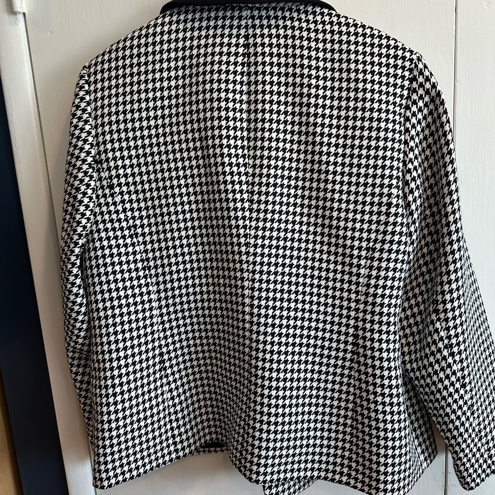 Kasper Women's Blazer - Black and White - Picture 9 of 9